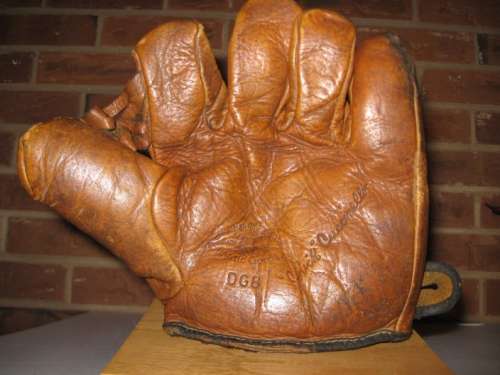 Chick Cuccinello D&M DG8 Front